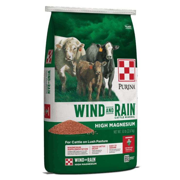 green bag of Purina Wind and Rain High Magnesium Mineral
